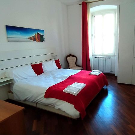 Stanza Con Bagno Ed Accesso Privati Hotel Trieste Bagian luar foto