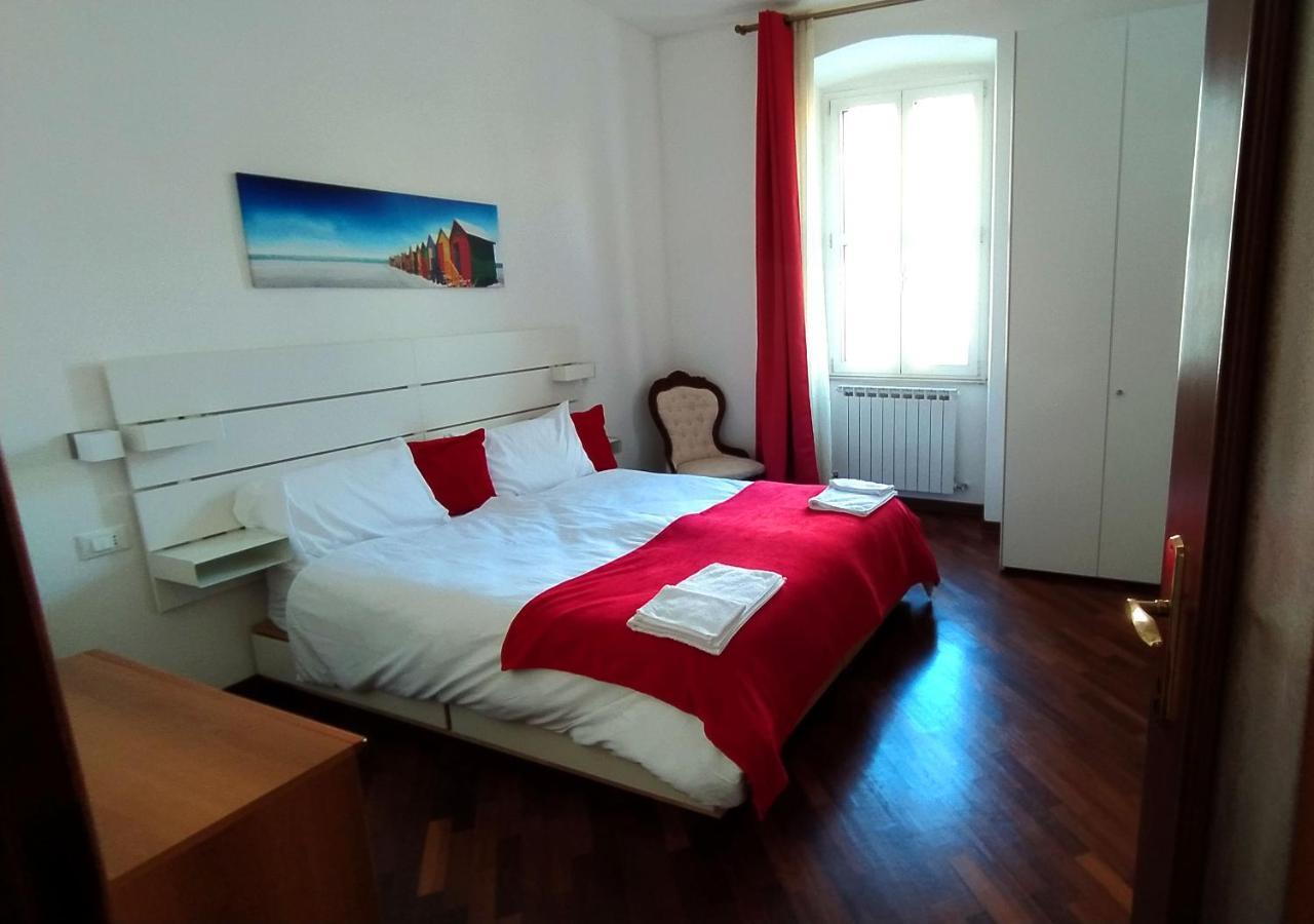 Stanza Con Bagno Ed Accesso Privati Hotel Trieste Bagian luar foto
